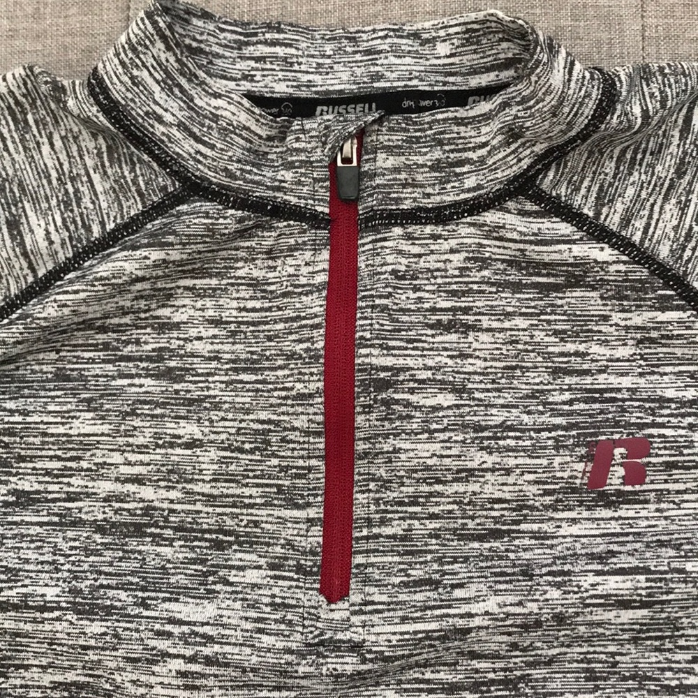 🌟Russell Dri-fit Pullover - Youth XL🌟